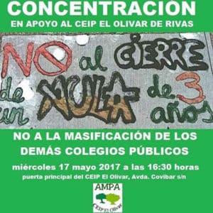 Concentración en el CEIP El Olivar
