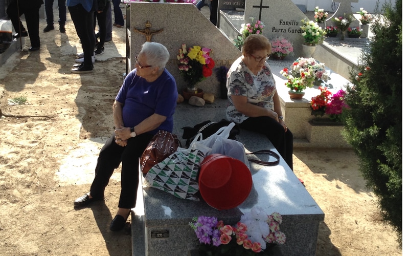 Día de Todos los Santos en el cementerio de Rivas Vaciamadrid (Fuente; Diario de Rivas)