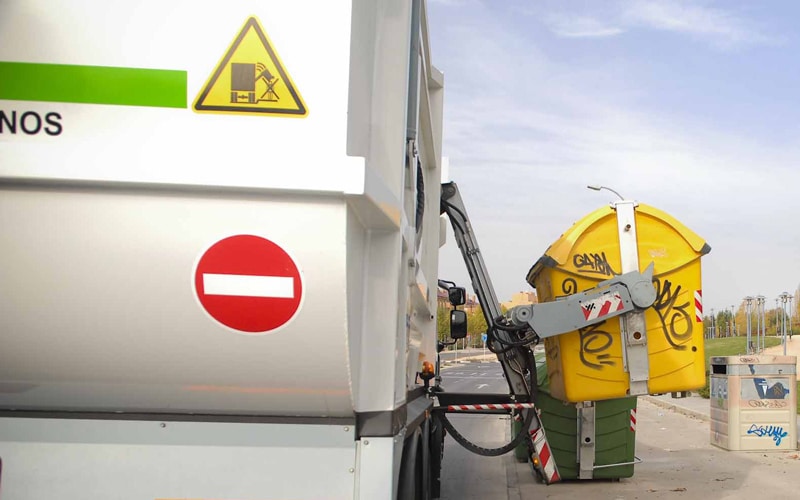 Recogida de residuos de un camión de Rivamadrid (Fuente: Ayuntamiento de Rivas Vaciamadrid)