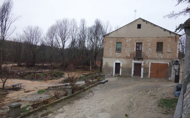 Casa de guardeses del Cristo de Rivas (Autor: Vicente Núñez)