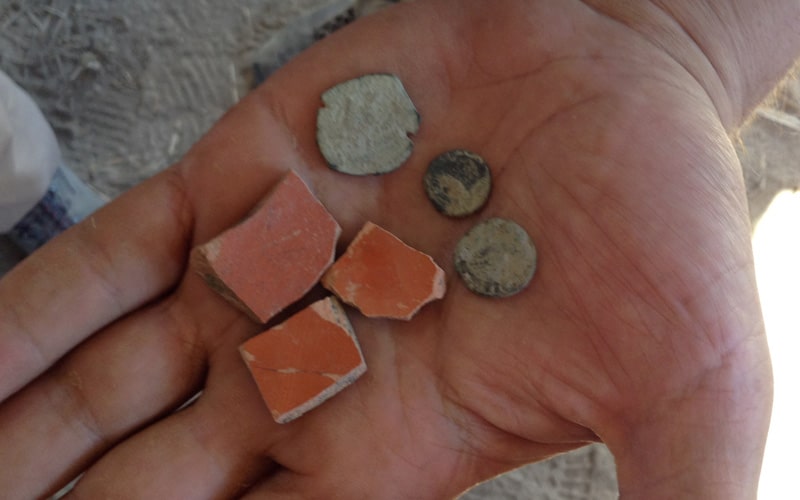 Monedas y cerámica romanas halladas en la Casa de Peña Blanca, en Rivas Vaciamadrid (Fuente: Diario de Rivas)