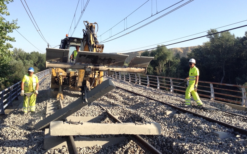 Obras en el viaducto ferroviario del Jarama (Fuente: Diario de Rivas)