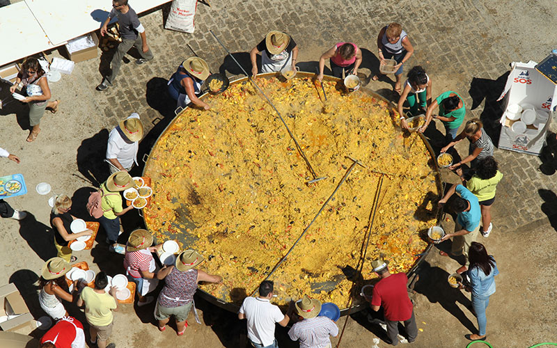 Paella gigante para 3.000 personas en Villarejo de Salvanés