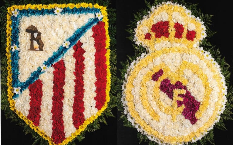 Coronas de flores del Atleti y del Real Madrid para Todos los Santos