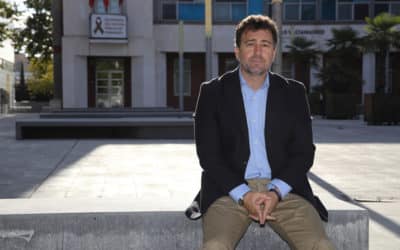 Pedro del Cura, frente al Ayuntamiento de Rivas