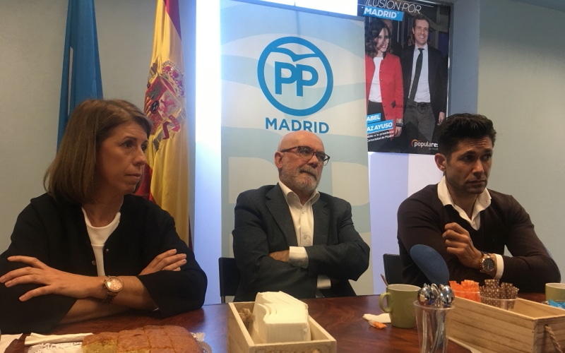 Jannete Novo y Francisco Gallardo se reúnen con la prensa