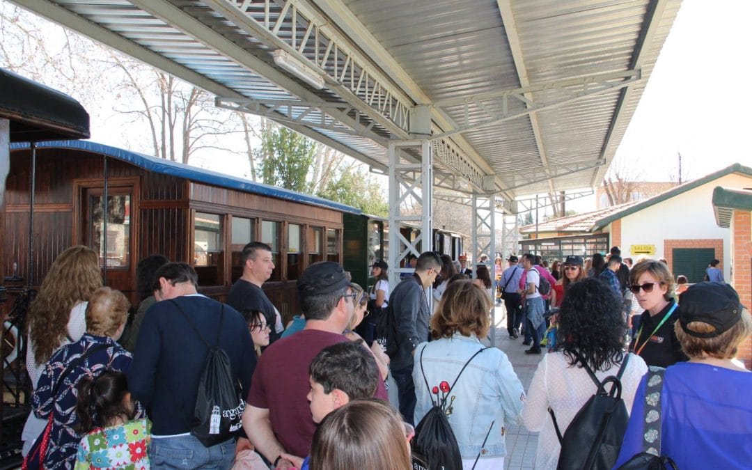 Más de 800 personas en la Jornada de Puertas Abiertas del Tren de Arganda