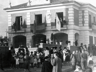 1959: Rivas, reinaugurado tras su destrucción durante la Guerra Civil