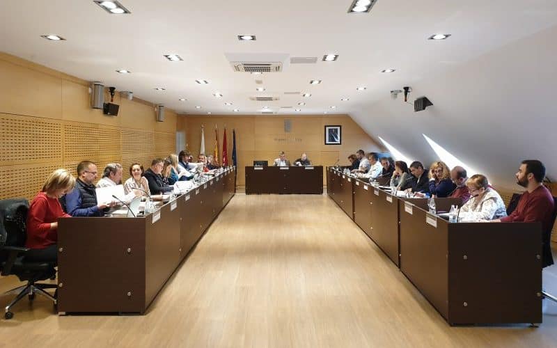El pleno de Arganda aprueba instar a la Comunidad a que construya de manera «urgente» un nuevo instituto público