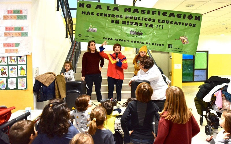 Movilización educativa en el CEIPSO 'La Luna' contra la emergencia educativa