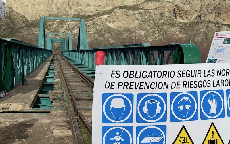 Obras en el puente de La Poveda, entre Rivas Vaciamadrid y Arganda del Rey