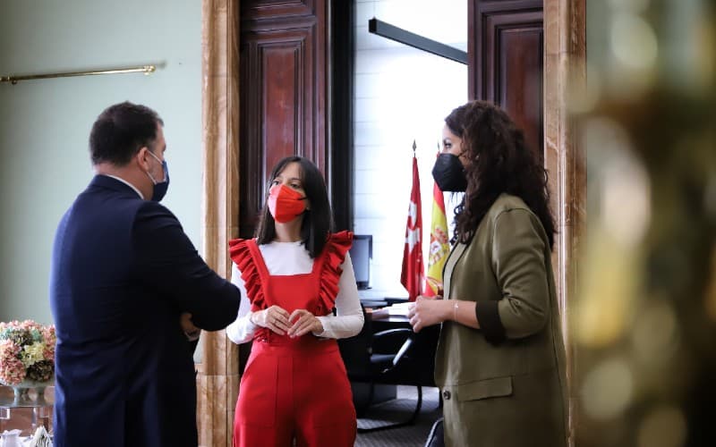 Pedro del Cura, Mercedes González y Mónica Carazo