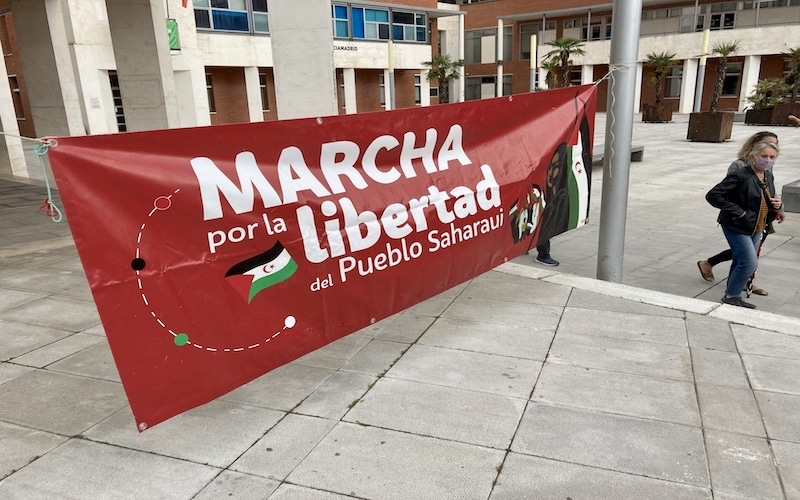 Marcha por la libertad del pueblo saharaui en la Plaza de la Constitución de Rivas