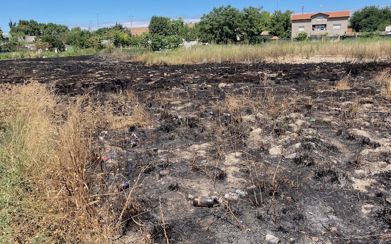 Zona quemada del Sector 5 de la Cañada Real, detrás de la plaza de Blas Infante de Rivas Vaciamadrid