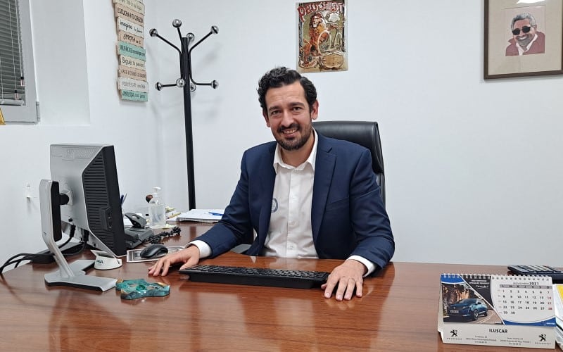 Daniel González, directivo de Iluscar Rivas e Iluscar Arganda y presidente de la Asociación Nacional de Servicios Oficiales de Peugeot (ASOAP) (©Diario de Rivas)