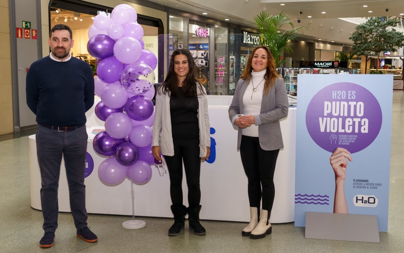 El centro comercial H2O implanta el primer Punto Violeta contra la violencia de género impulsado por una empresa privada en Rivas