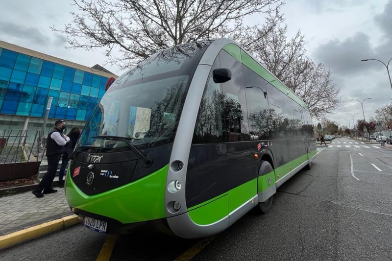 El autobús eléctrico se estrena en Rivas, aún en pruebas, en la línea urbana L1
