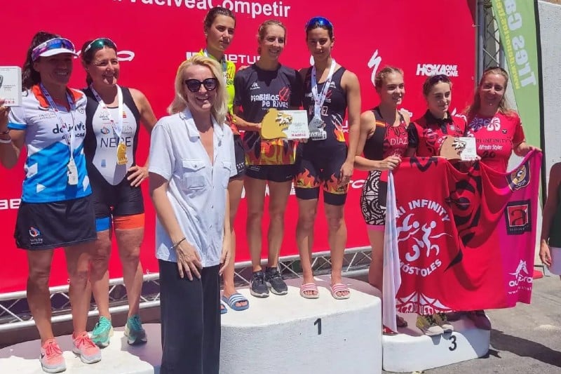 El equipo femenino de Diablillos de Rivas, campeón de Madrid en la modalidad de sprint