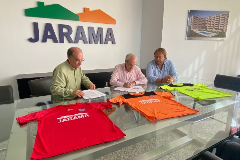 Firma del acuerdo de patrocinio de Jarama Desarrollos Inmobiliarios y C.D. Rivas Jarama 