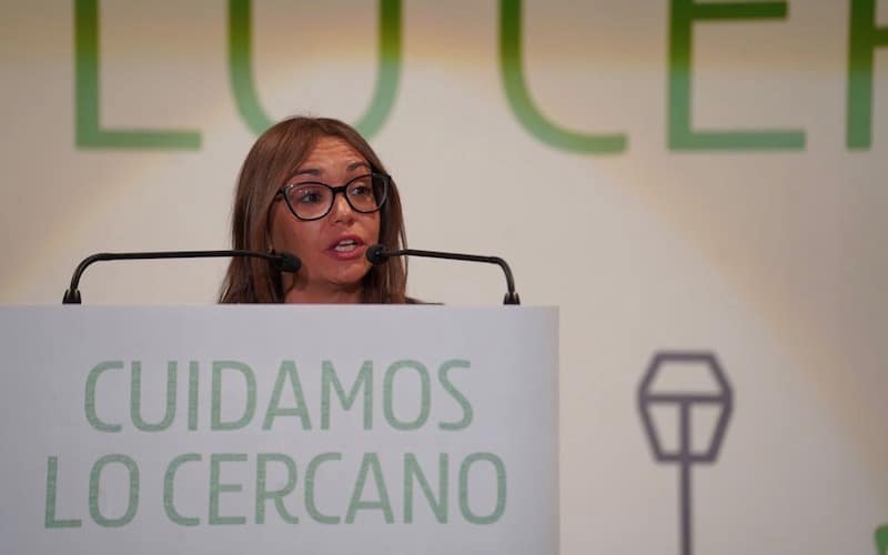 La alcaldesa de Rivas Vaciamadrid, Aída Castillejo, durante su intervención en el acto público 'Cuidemos lo cercano'