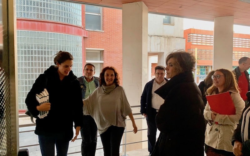 Rita Maestre, portavoz de Más Madrid; Aída Castillejo, alcaldesa de Rivas; y Charo Sandoval, coportavoz de Más Madrid Rivas, durante la presentación de ‘Madrid, ciudad de los 15 minutos’
