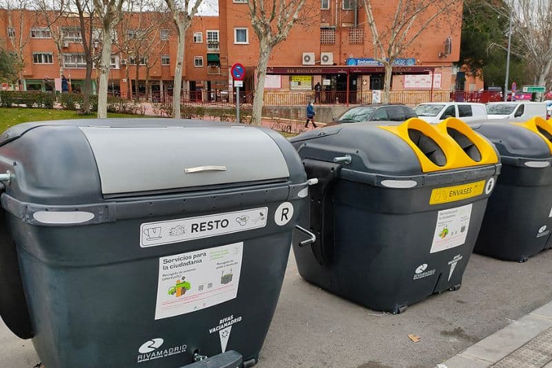 Contenedores de residuos instalados en Covibar (fuente: Ayuntamiento de Rivas Vaciamadrid)