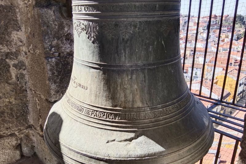 Campana de Nuestra Señora de La Concepción, de la parroquia de San Juan Bautista, en Arganda del Rey (fuente: Diario de Rivas)