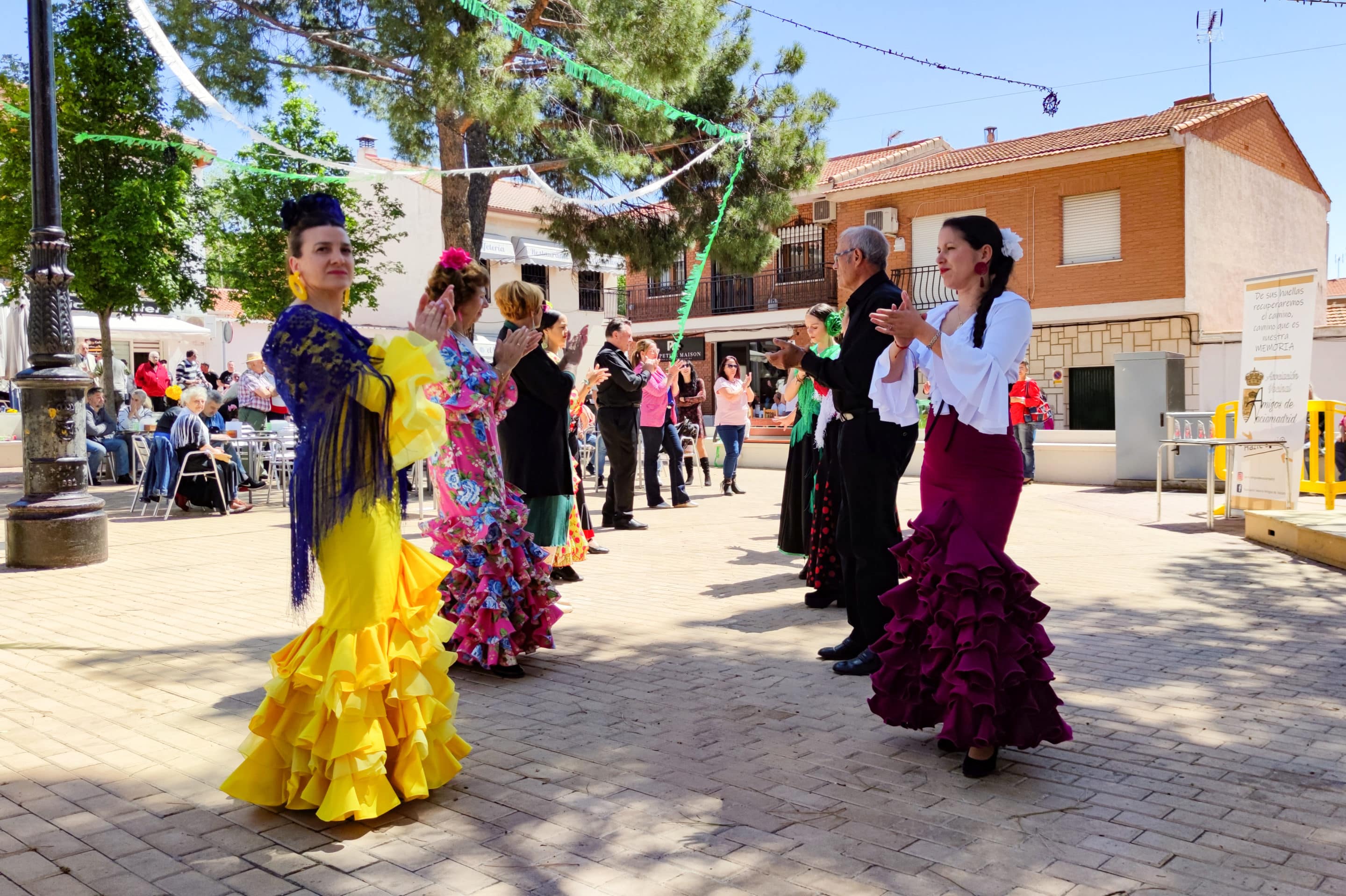 Concurso de sevillanas durante la II Feria de Abril de Rivas