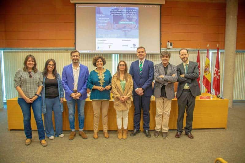 Participantes en la jornada informativa organizada por Asearco y el Ayto. de Rivas