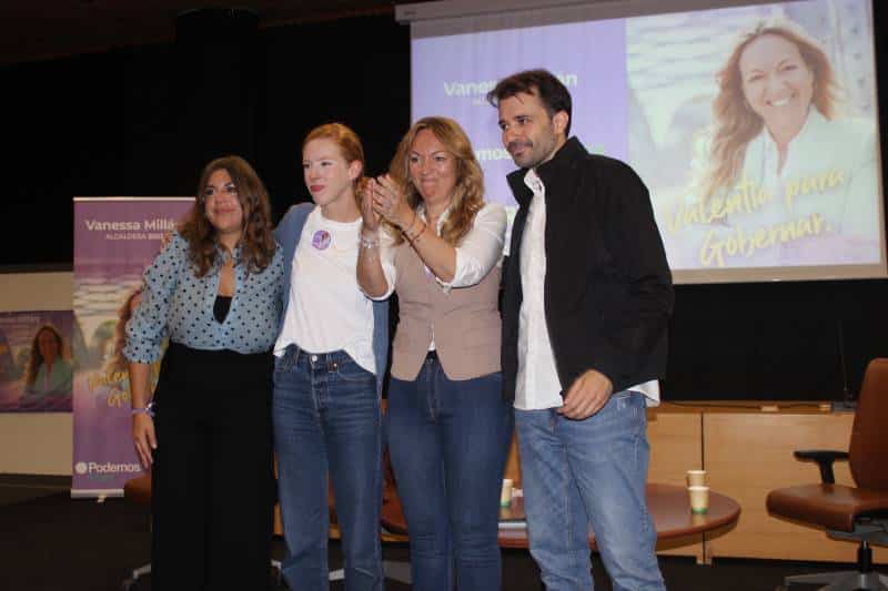 De izquierda a derecha: Carla de Nicolás, Lilith Verstrynge, Vanessa Millán y Javier Sánchez.