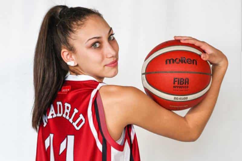 Paulina Téllez, vecina de Rivas de 14 años, convocada con la selección española de baloncesto de su categoría