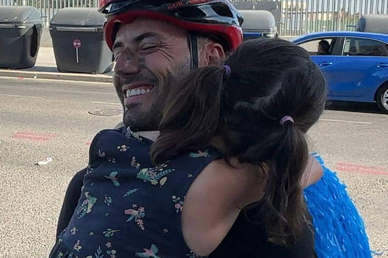 Londres-Rivas en bicicleta en 7 días: el homenaje de Francisco Sánchez a su padre fallecido