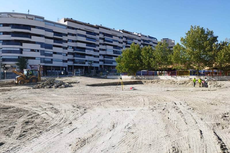 Obras en la parcela contigua al CEIP José Iturzaeta