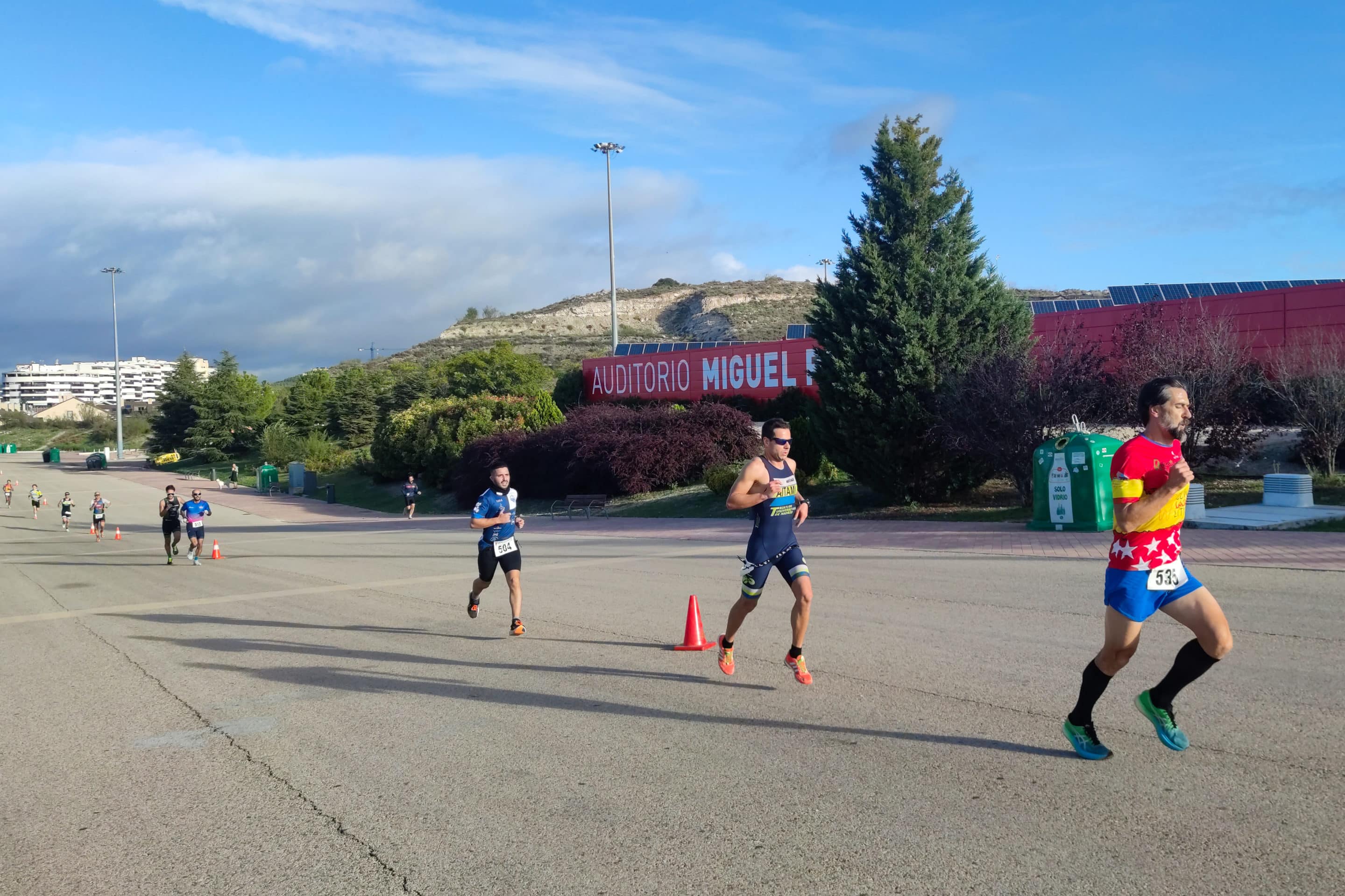 Corredores durante la primera etapa del XI Duatlón Popular de Rivas
