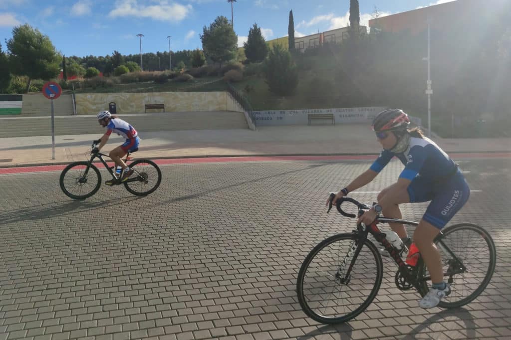 Los deportistas han realizado un tramo en bicicleta de 18 kilómetros