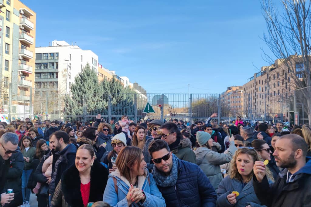 Cientos de vecinos y vecinas acudieron a la celebración