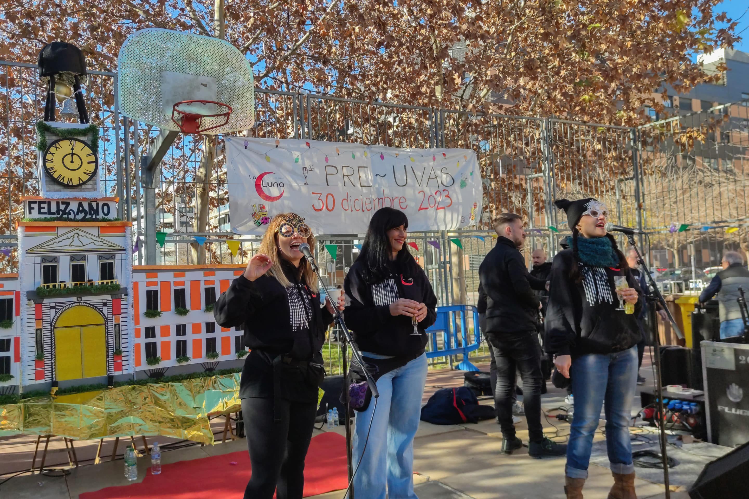 El barrio de La Luna celebra su fiesta de las preuvas