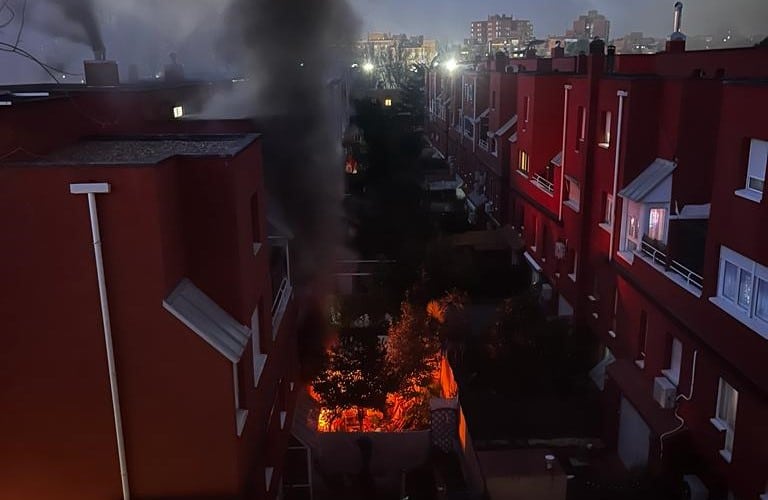 Incendio en una vivienda de la calle Hiedra de Rivas
