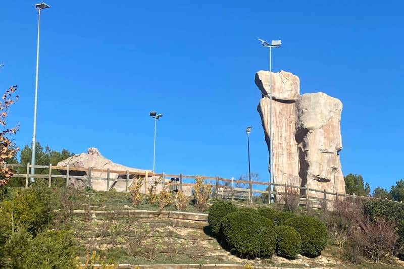 Rocódromo del parque de Mazalmadrit