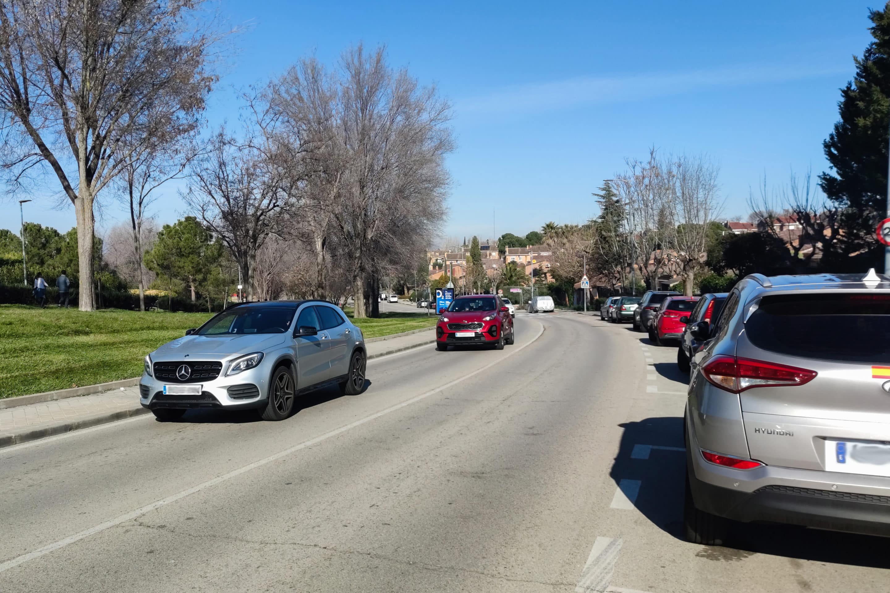 "Curva peligrosa" de la avenida de los Almendros