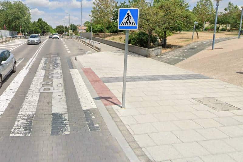Paso de peatones por el que conectará el carril bici del paseo de las Provincias con el parque Lineal