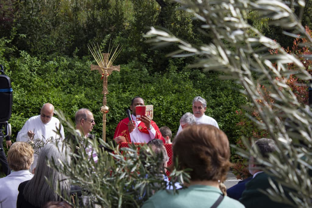 Ceremonia de la bendición de ramos en el Parque Lineal