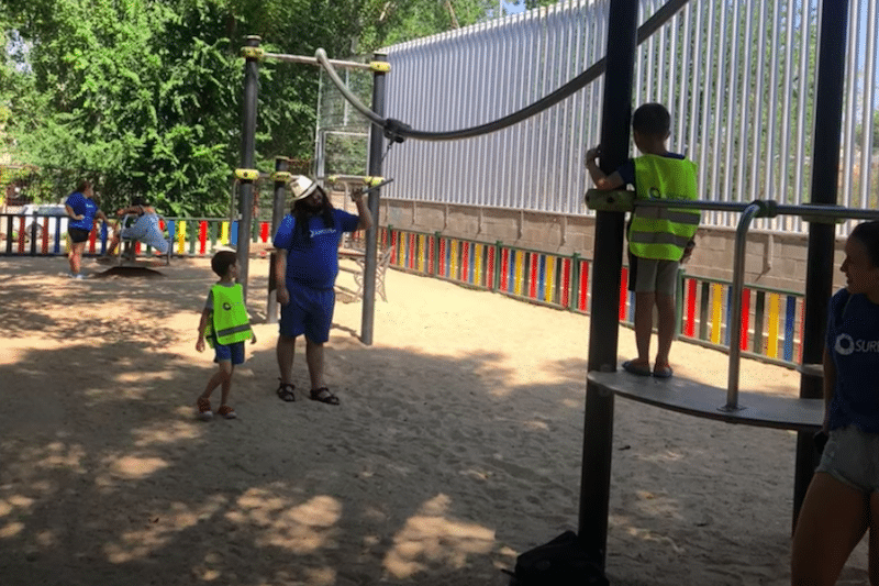 SuresTEA busca respaldo económico para organizar un campamento de verano para niños con autismo