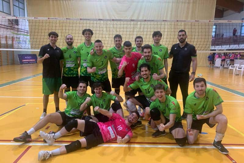 El equipo masculino de la AD Voleibol Rivas ha ascendido a Superliga 2