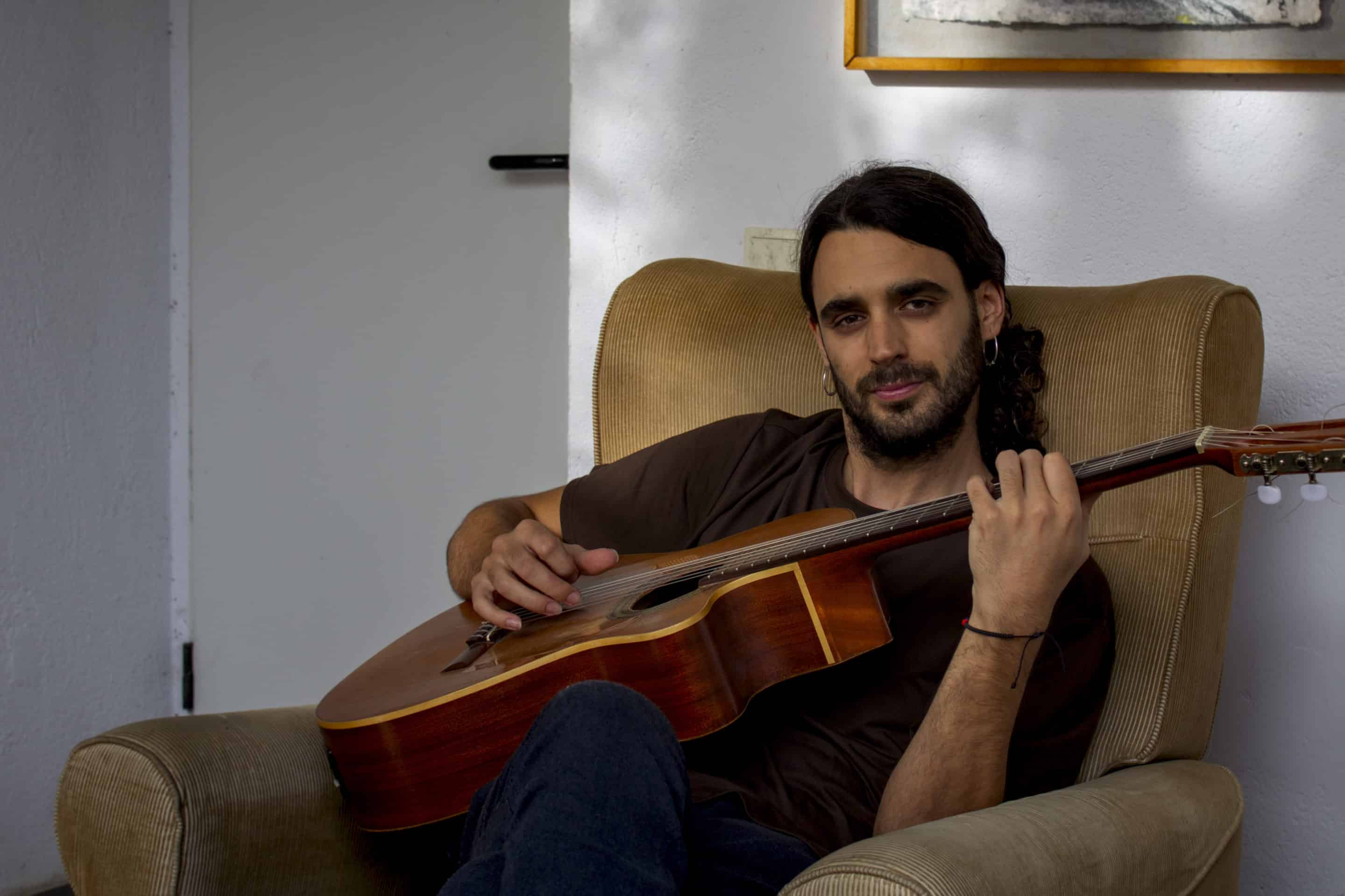 Pedro Pastor inicia su gira en el auditorio Pilar Bardem de Rivas