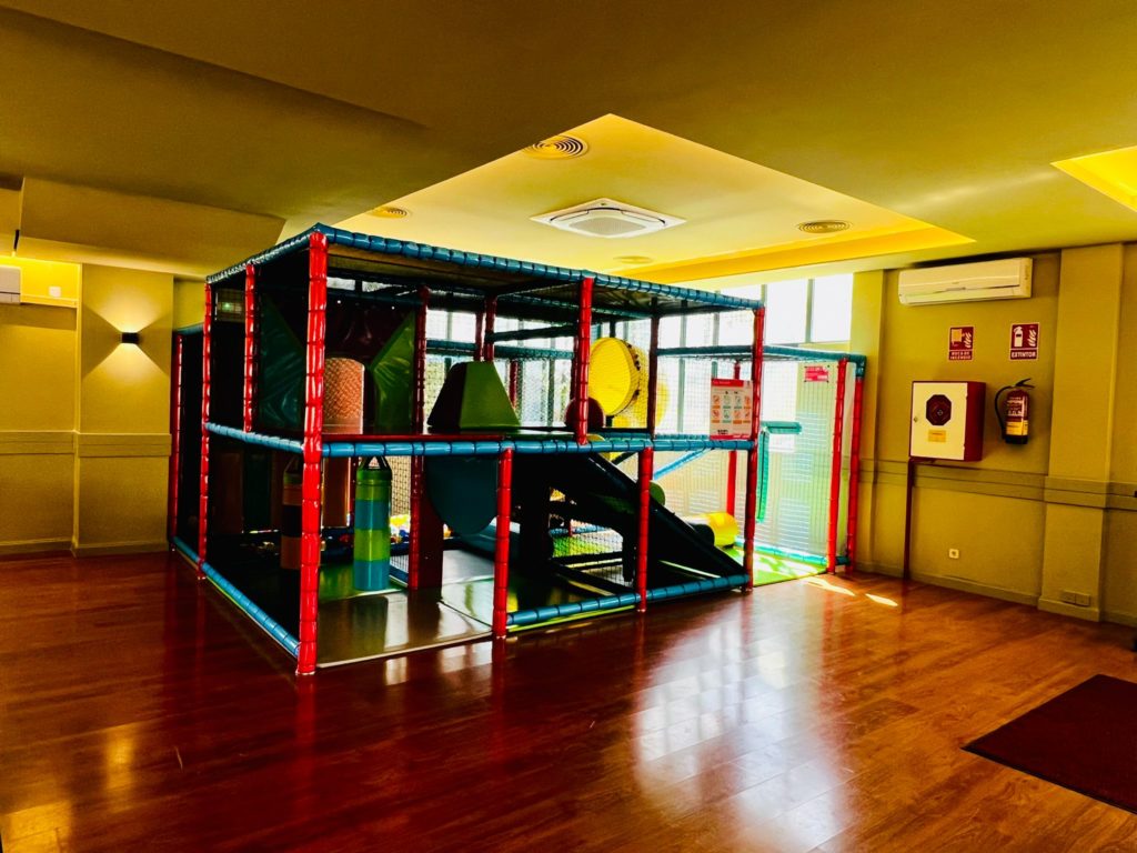 Nueva zona de juegos climatizada y vigilada del restaurante Bamboleo de Rivas