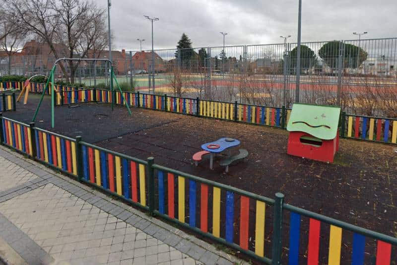 Parque infantil de la calle Jilgueros