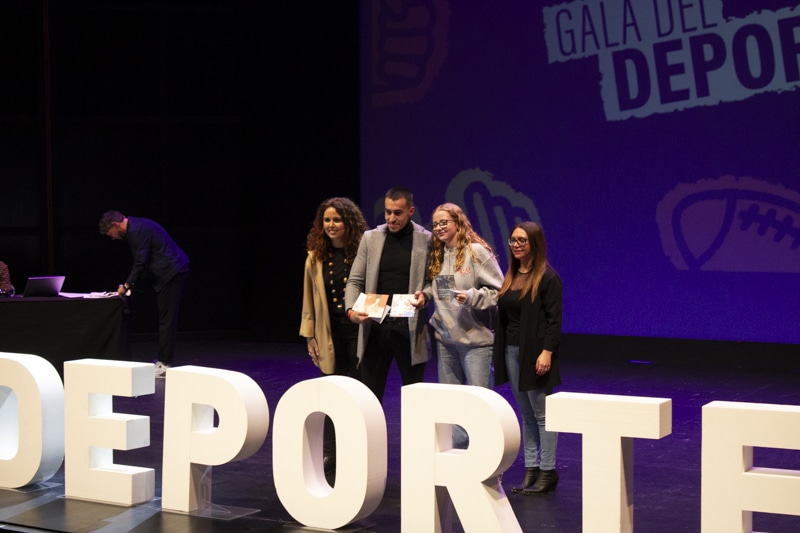 Irene Van Den Heuvel y José Luis Martínez ganaron el premio a deportistas del año (foto: Diario de Rivas)