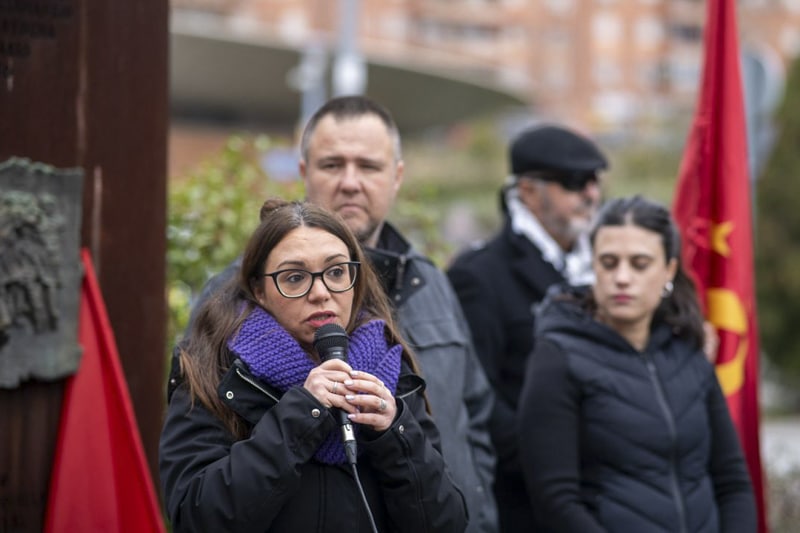 Aída Castillejo, Yasmín Manji y Antonio Medina en el homenaje a los abogados de Atocha (foto: IU Rivas)