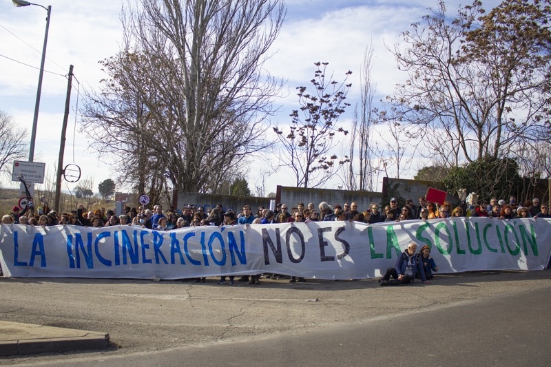 Vecinos del sureste se manifiestan contra la incineradora de Valdemingómez (foto: Diario de Rivas)